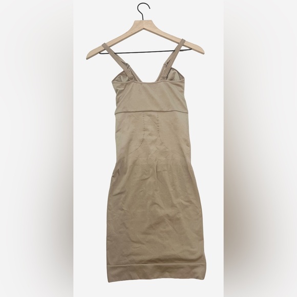 Spanx by Sara Blakey Full Slip Slimming Comptession Shaping Dress Nude Large - Picture 4 of 5